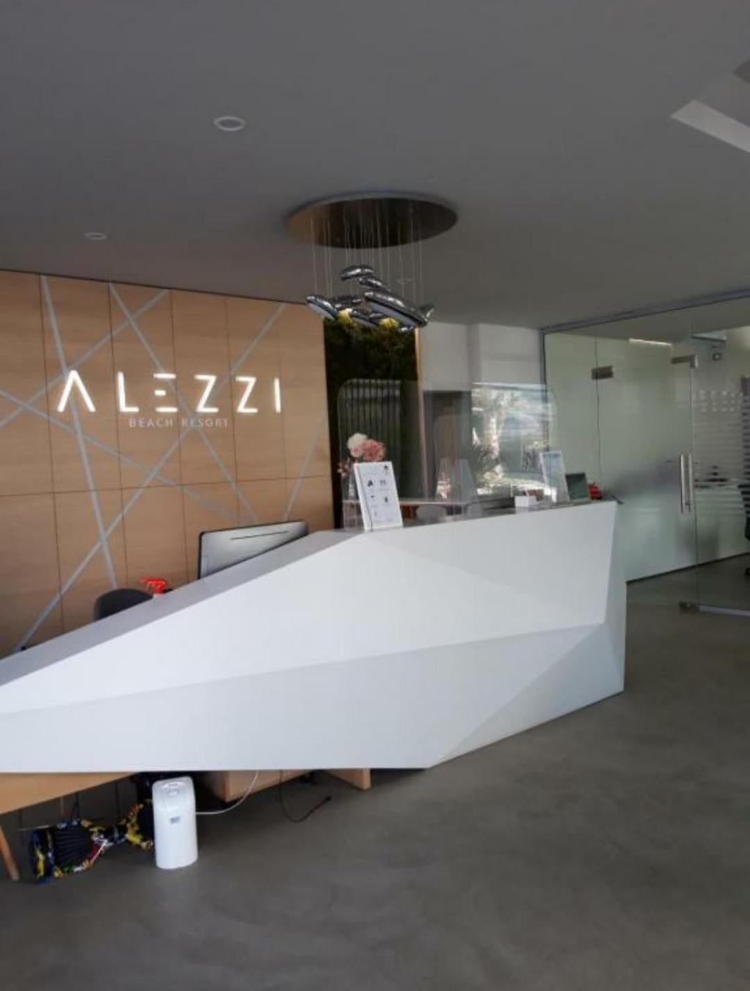 Alezzi Luxury Apartment Spa Resort Piscina Incalzita Sauna Parking Navodari Ngoại thất bức ảnh