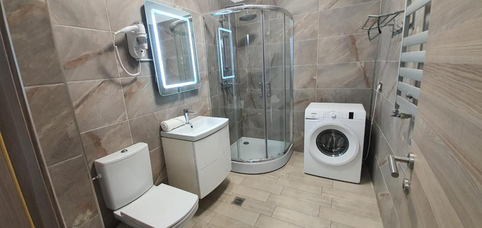 Alezzi Luxury Apartment Spa Resort Piscina Incalzita Sauna Parking Navodari Ngoại thất bức ảnh