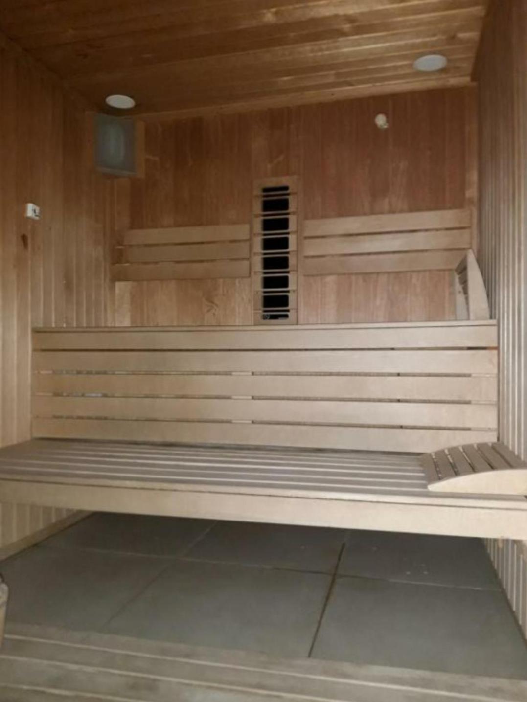 Alezzi Luxury Apartment Spa Resort Piscina Incalzita Sauna Parking Navodari Ngoại thất bức ảnh