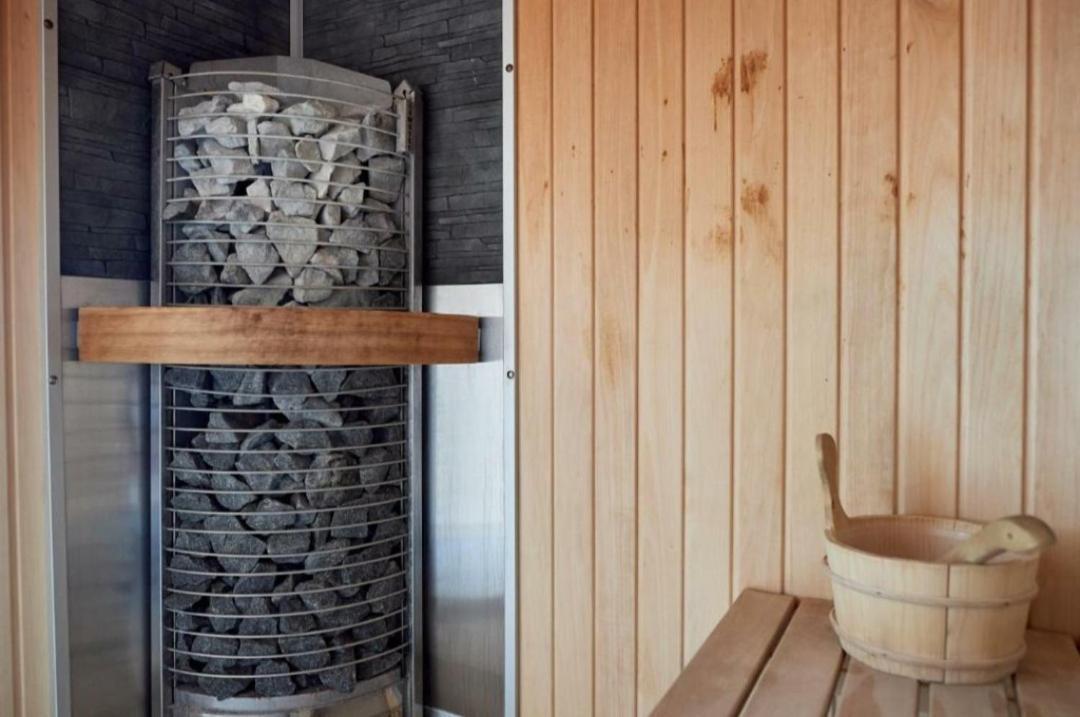 Alezzi Luxury Apartment Spa Resort Piscina Incalzita Sauna Parking Navodari Ngoại thất bức ảnh