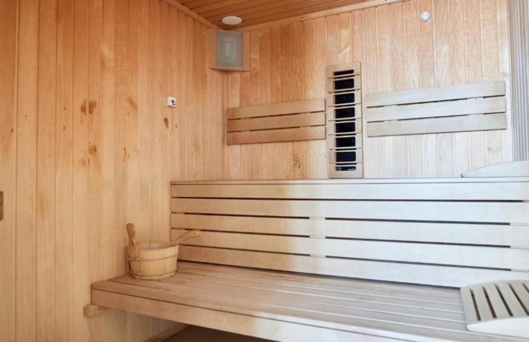 Alezzi Luxury Apartment Spa Resort Piscina Incalzita Sauna Parking Navodari Ngoại thất bức ảnh